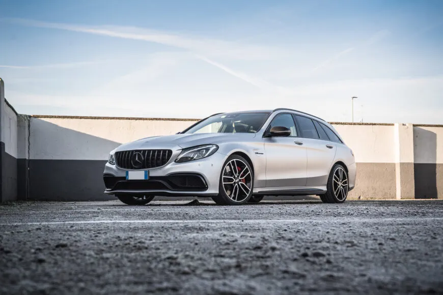 Dlaczego warto regularnie serwisować swojego Mercedesa