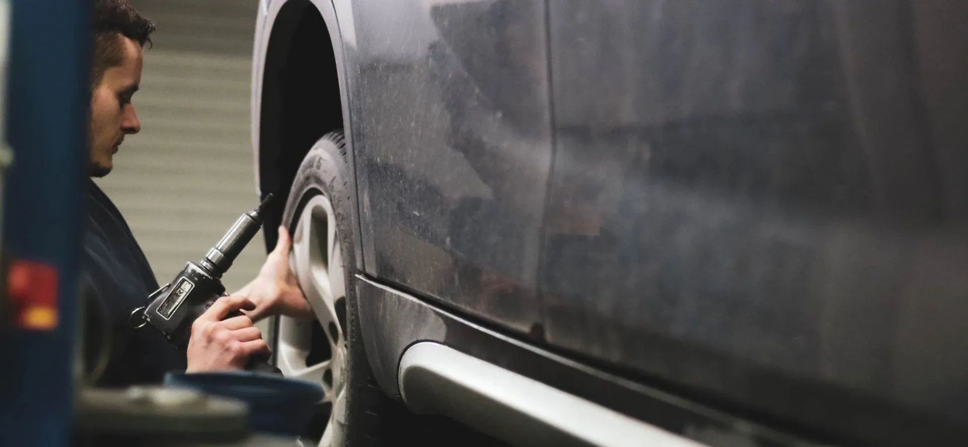 Zalety korzystania ze specjalistycznego serwisu Mercedes-Benz